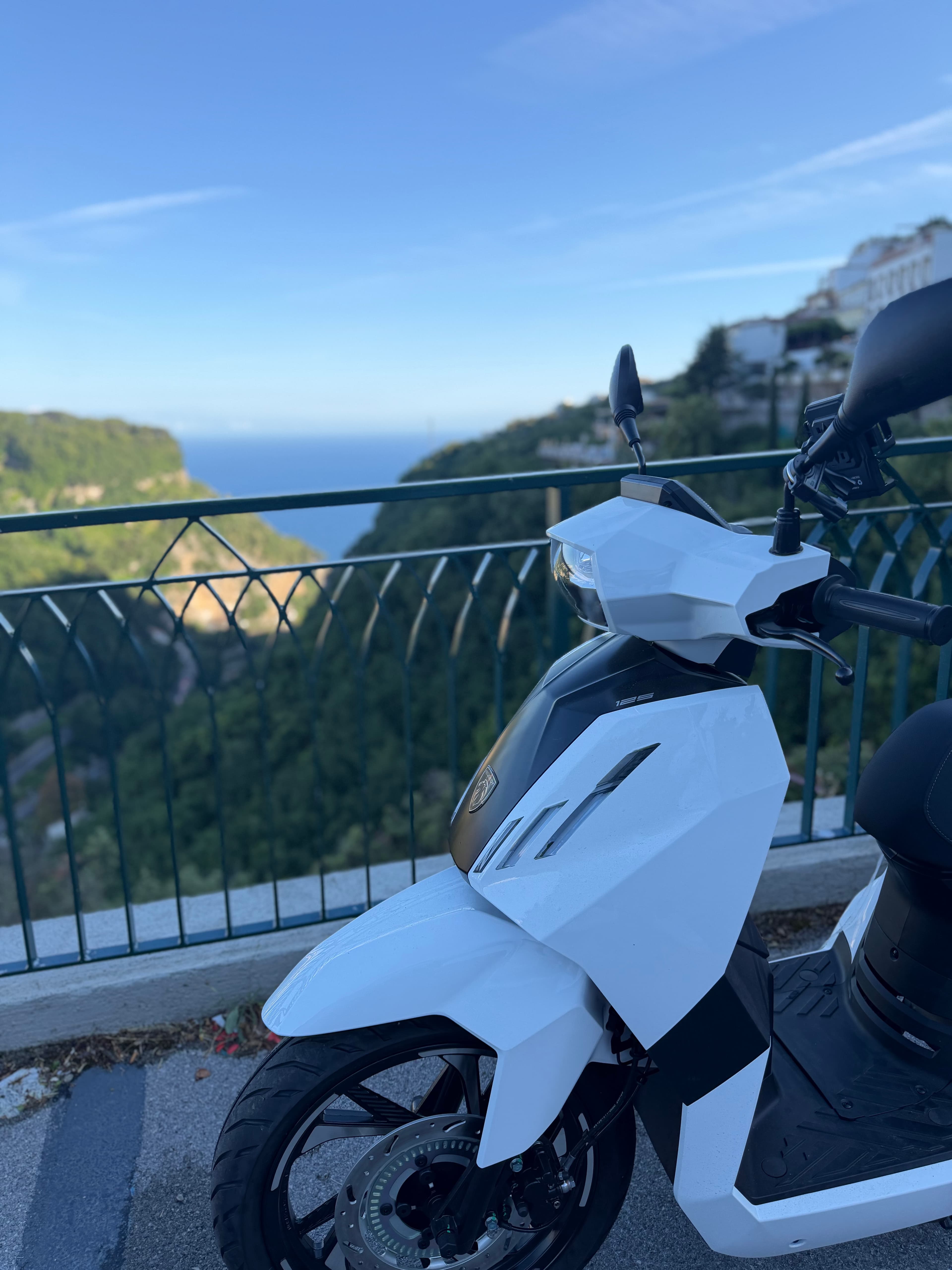 MARENTAL scooter with sea view near Scala and Ravello