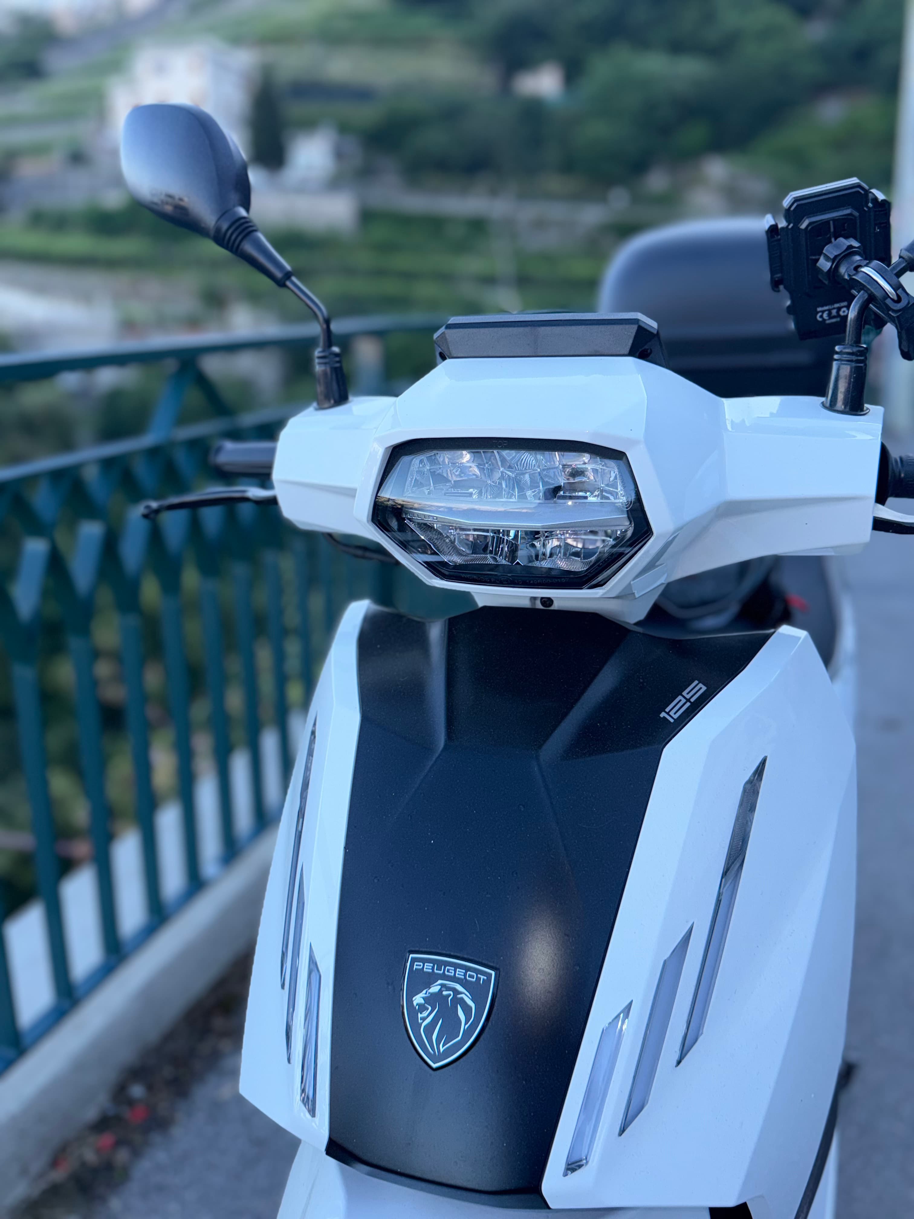 White 125cc scooter available for rental on the Amalfi Coast